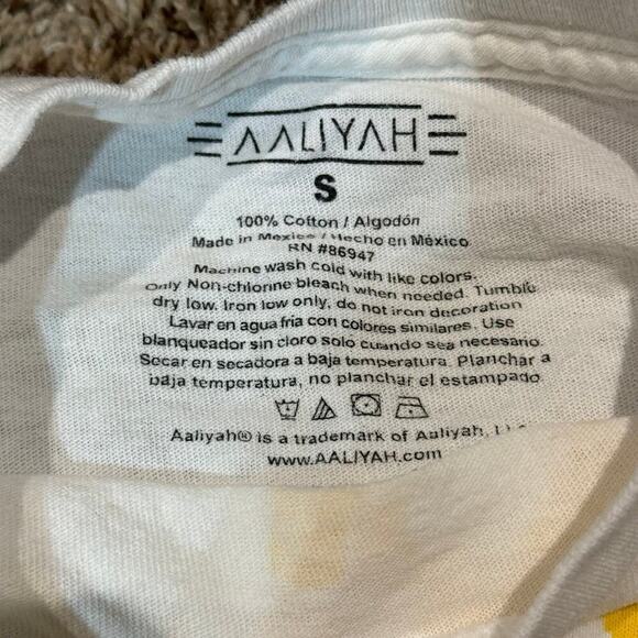 Aaliyah Photo T-Shirt White Men Size Small - Picture 3 of 3